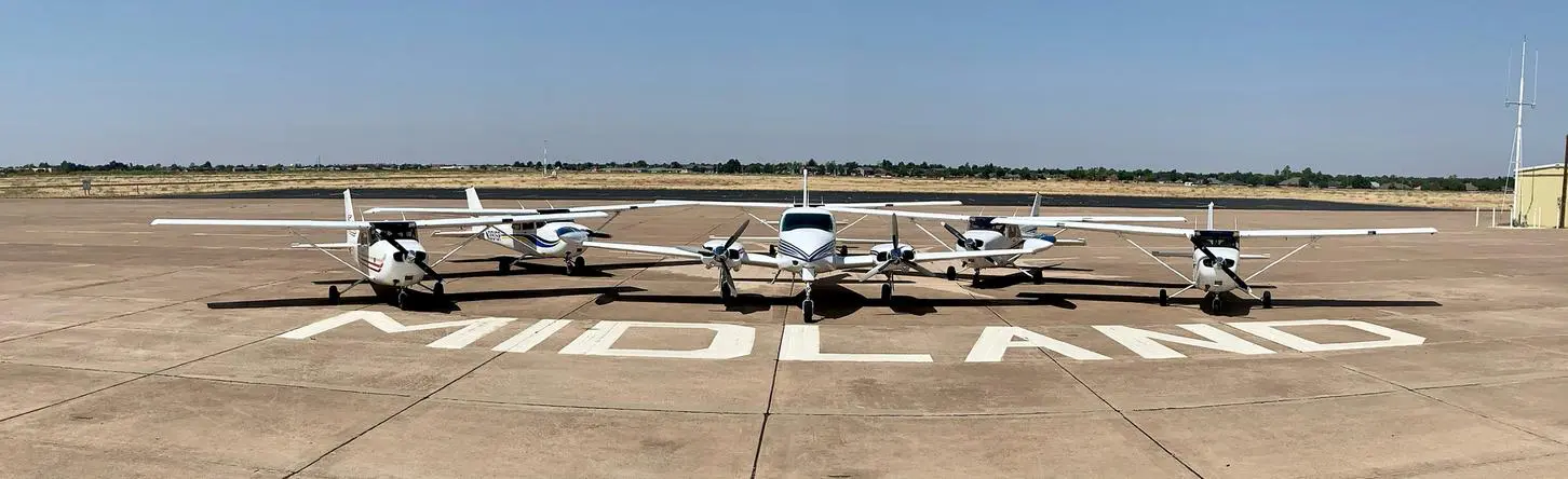 Planes in the Runway